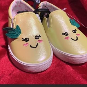 Wonder Nation shoes